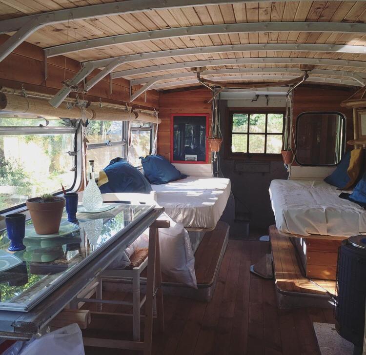 Cosmic Bus 2 Floor Farm stay